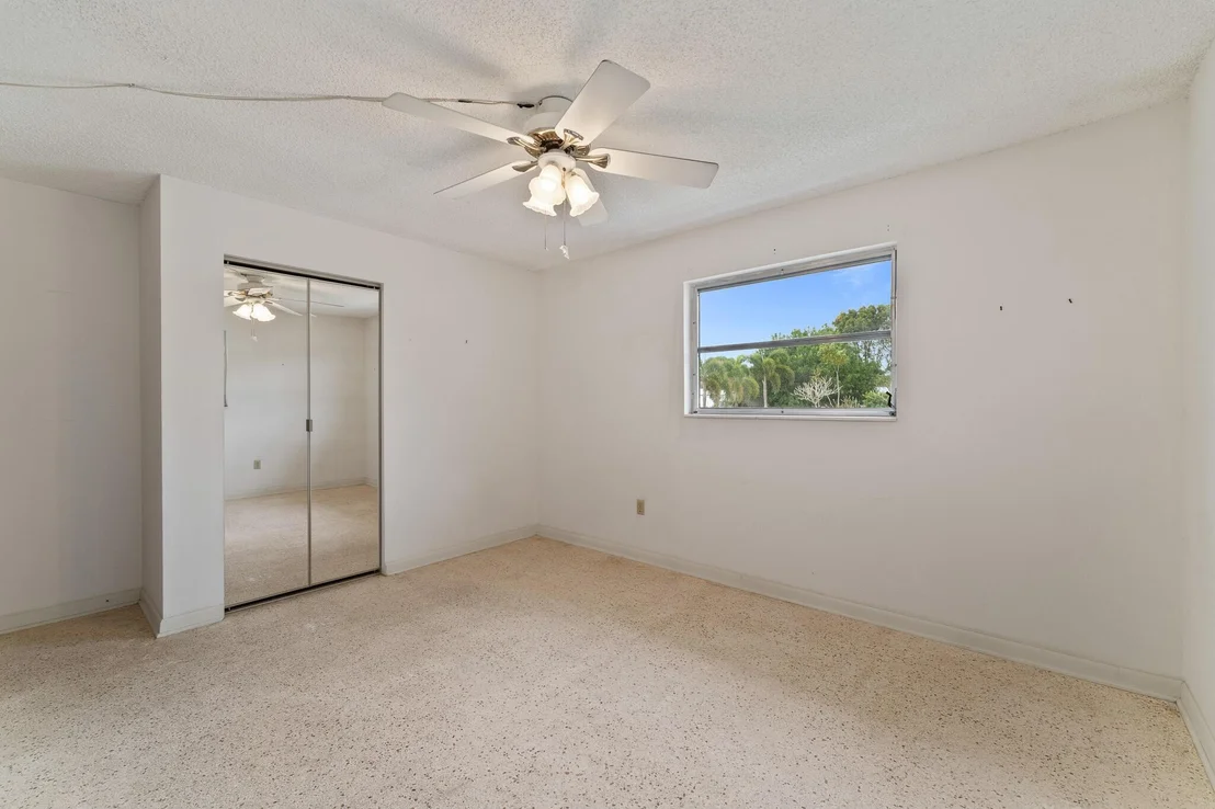 Photo of 1121 NW 15th Terrace