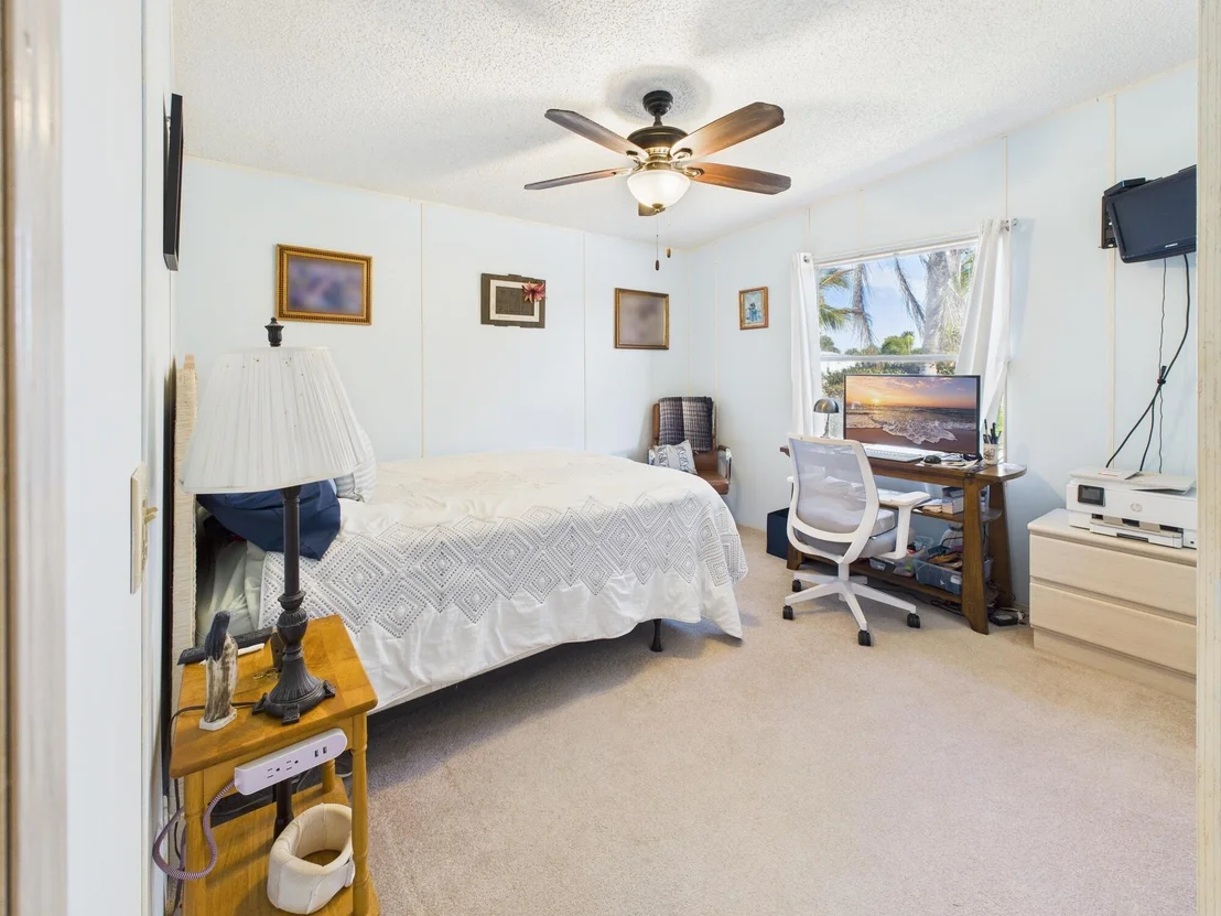 Photo of 407 NE 8th Avenue