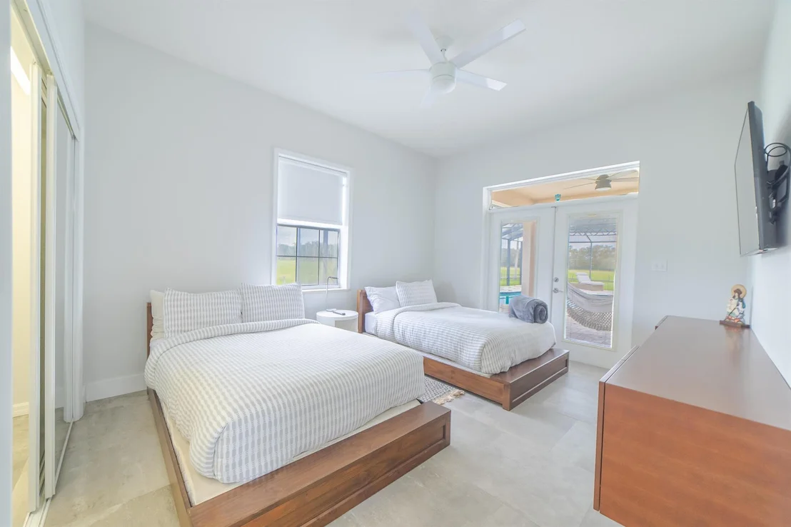 Photo of 4010 SE 50th Avenue