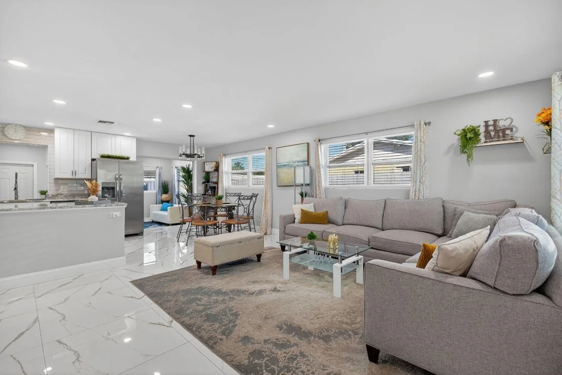Photo of 511 Iris Avenue