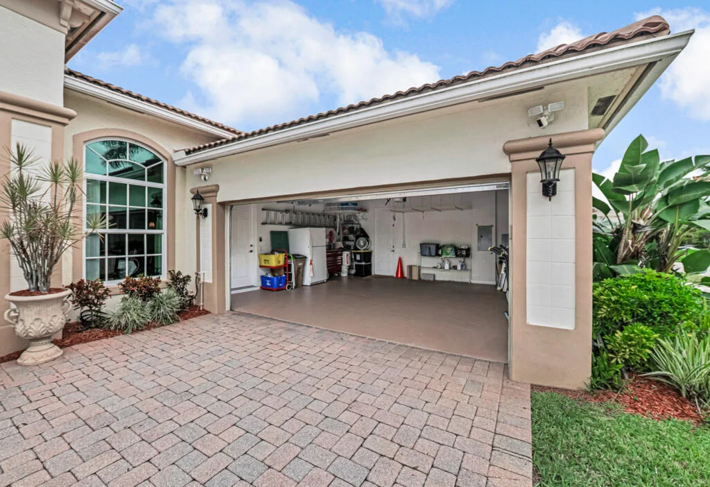 Photo of 9433 Lantern Bay Circle