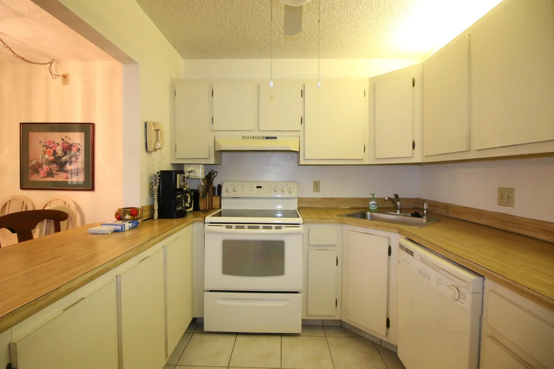 Photo of Unit B2 at 314 Knotty Pine Circle