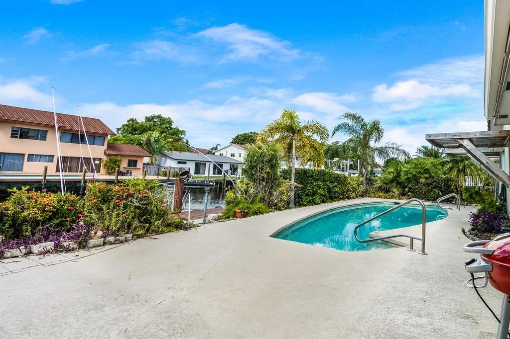Photo of 341 SE 14th Avenue