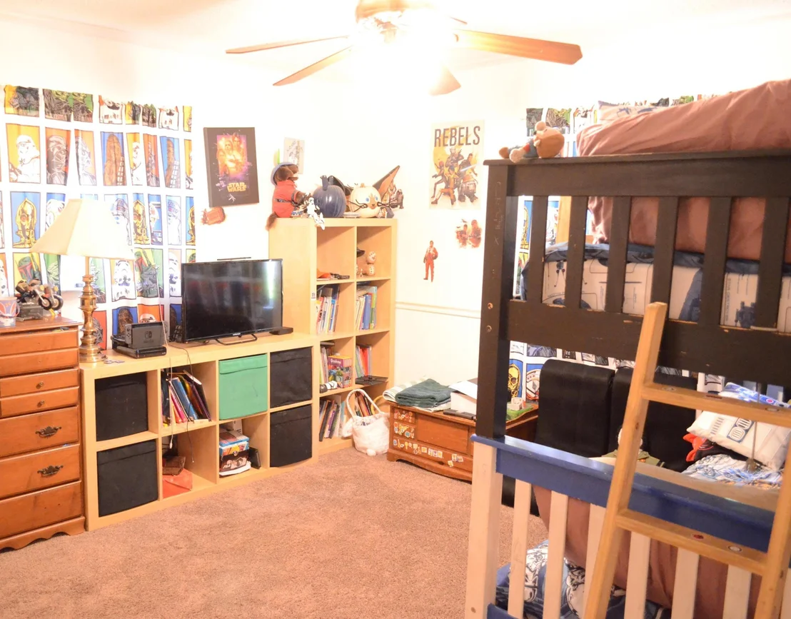 Photo of 330 Ross Drive