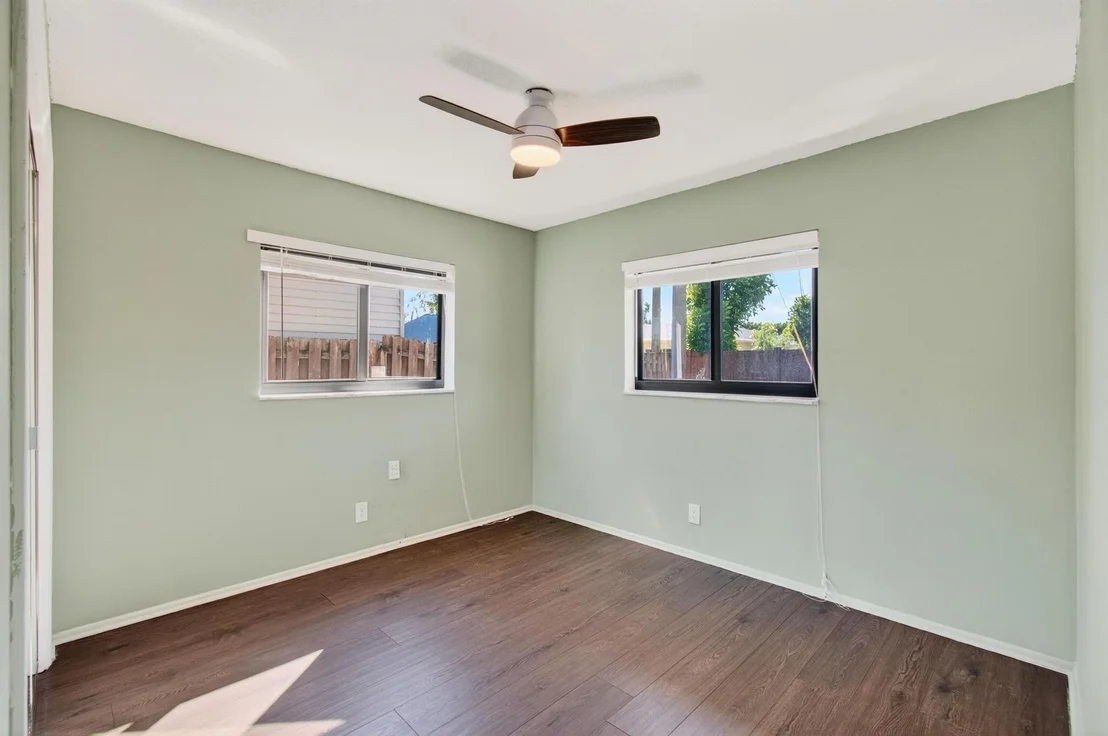 Photo of 714 Heron Drive