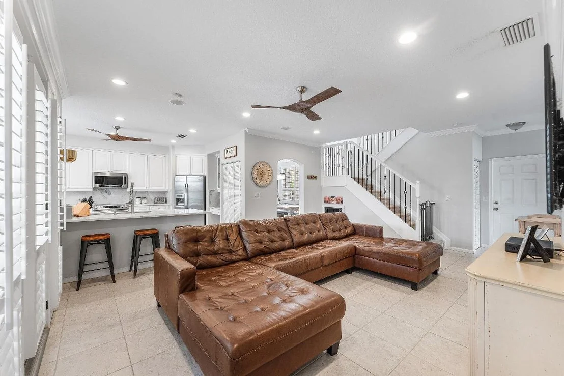 Photo of 6092 Indian Forest Circle