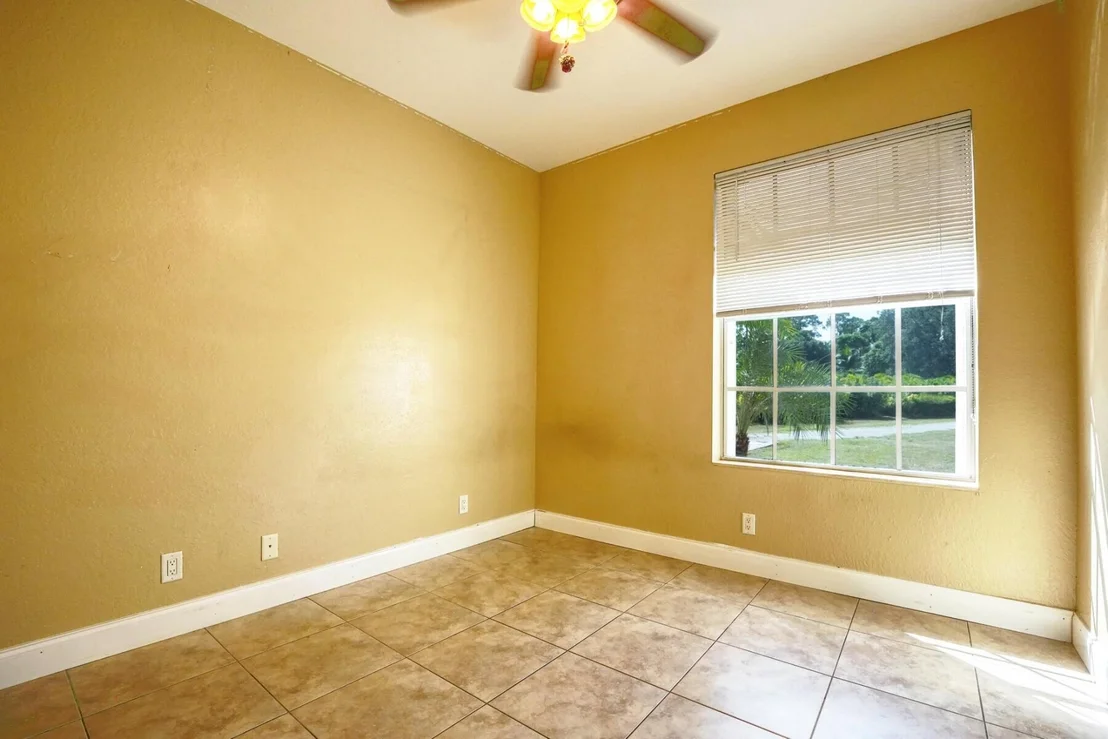 Photo of 1550 C Road
