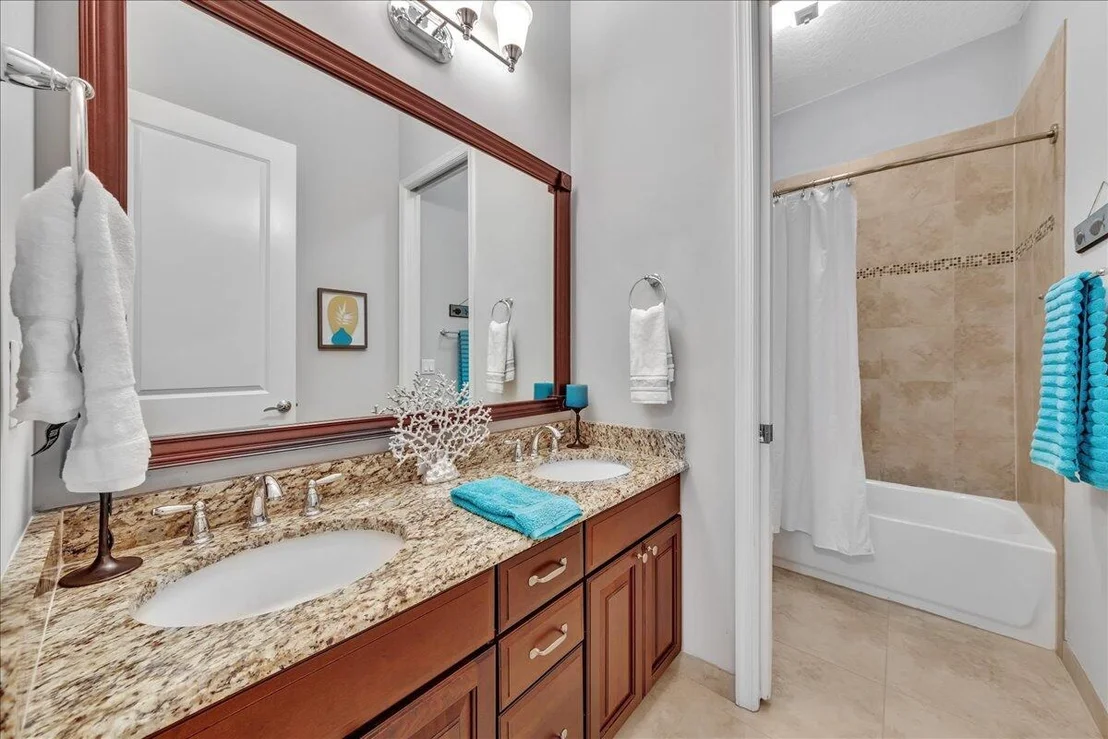 Photo of 378 Squire Drive