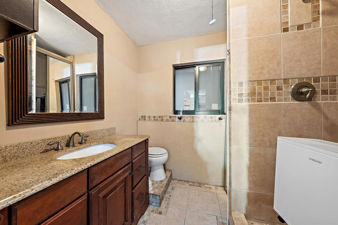 Photo of 1120 Singer Drive
