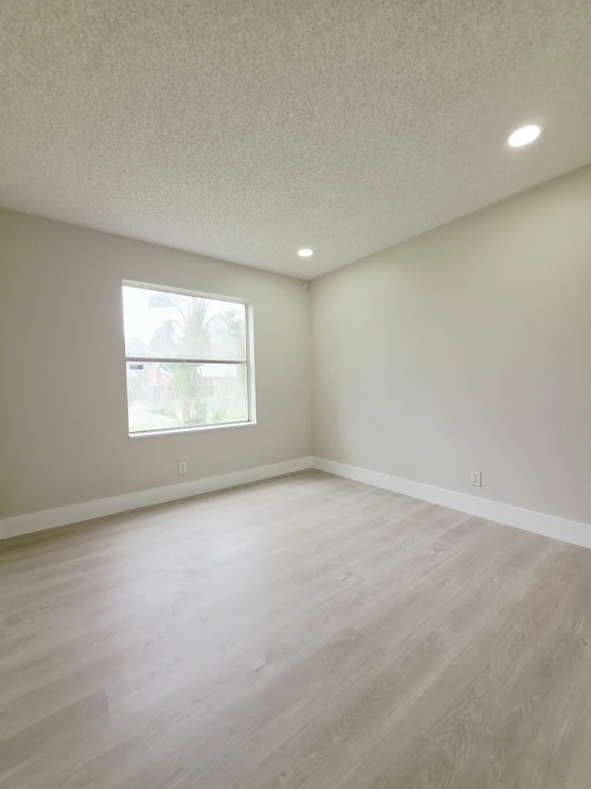 Photo of 6117 Blue Grass Circle