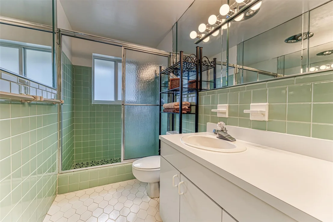 Photo of 1400 SE 6th Terrace