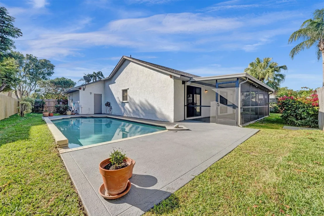 Photo of 4261 NW 5th Drive