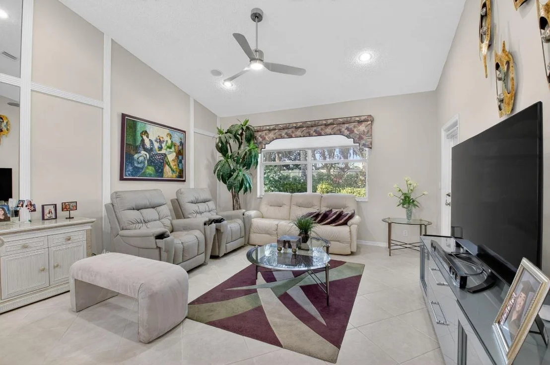 Photo of 6165 Petunia Road