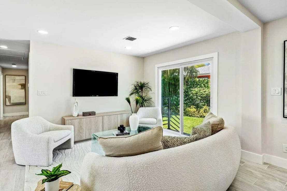 Photo of 5497 N Ocean Boulevard