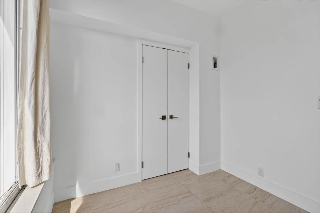 Photo of Unit 507A at 44 Cocoanut Row