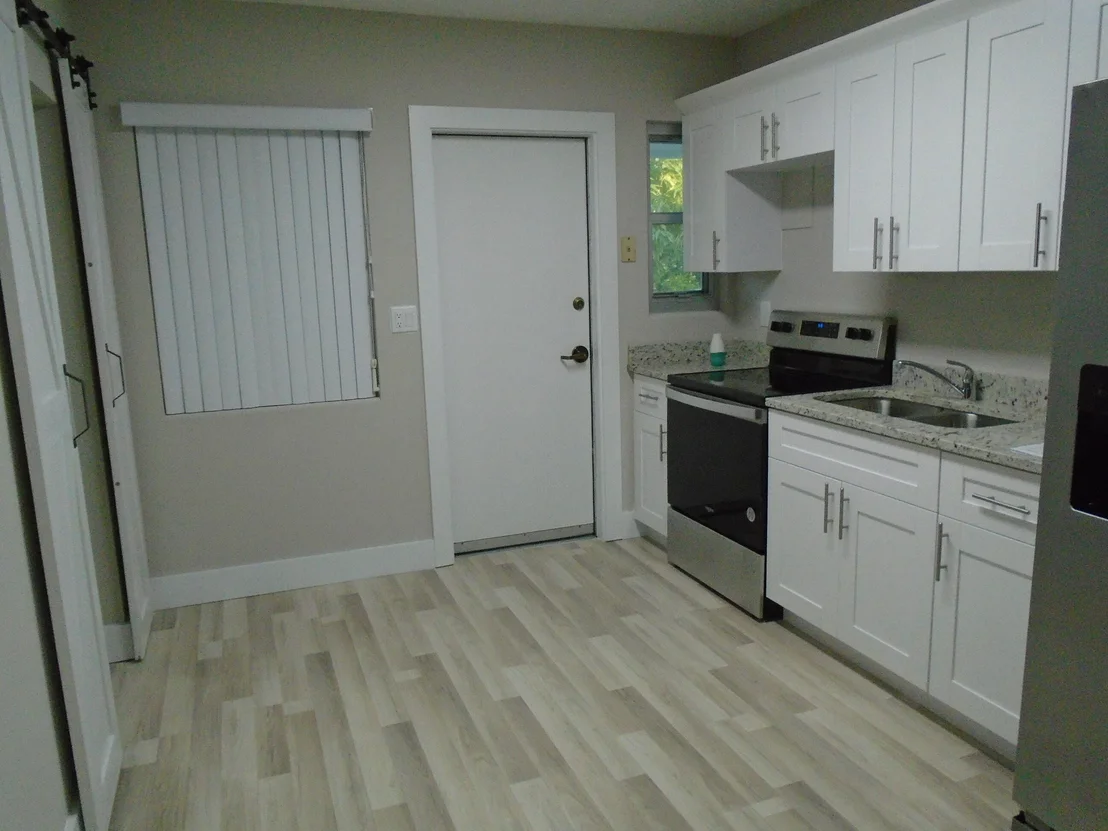 Photo of 831 El Prado