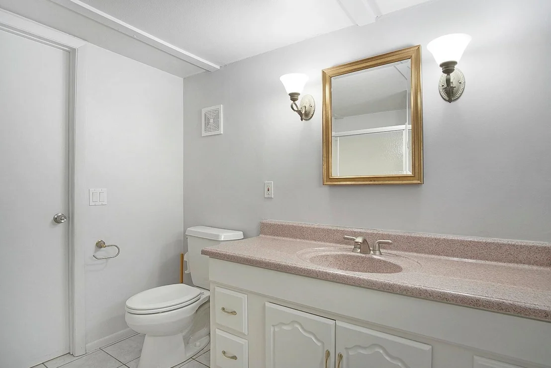 Photo of 609 Garden View