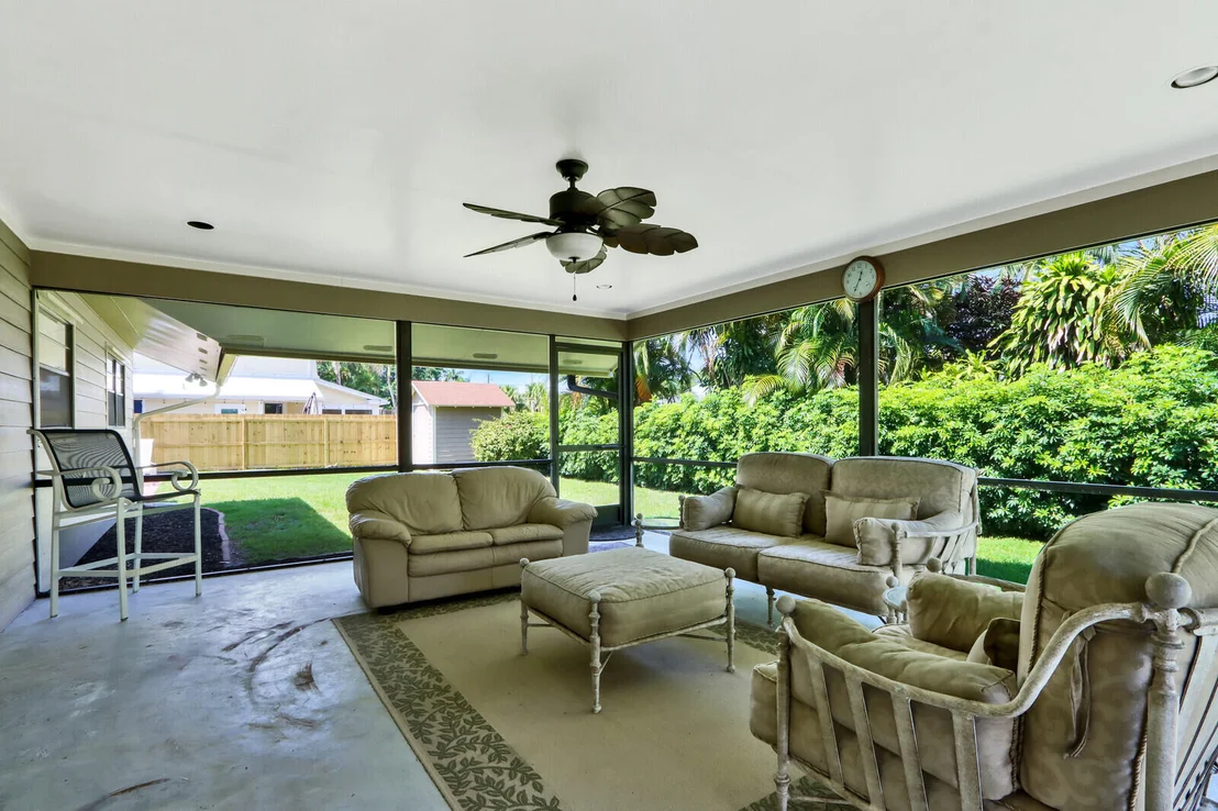 Photo of 713 Warren Drive