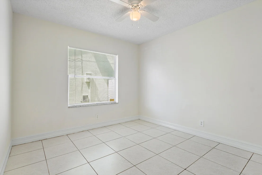 Photo of 5921 Ithaca Circle W