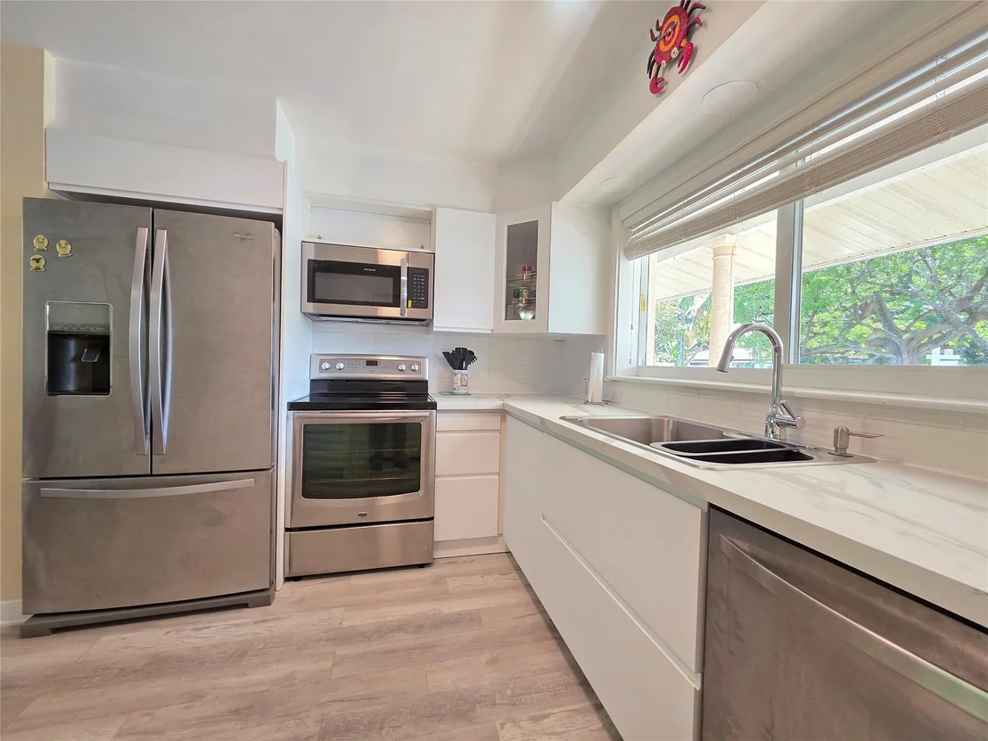 Photo of 2585 SE 3rd Street