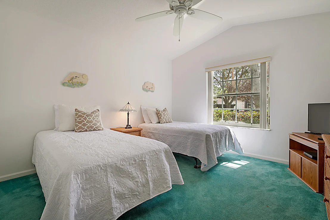 Photo of 7008 SE Twin Oaks Circle