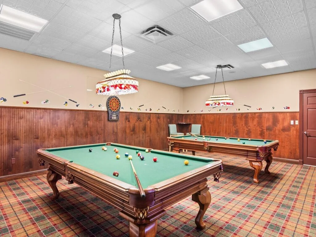 Photo of 385 NE Jade Circle