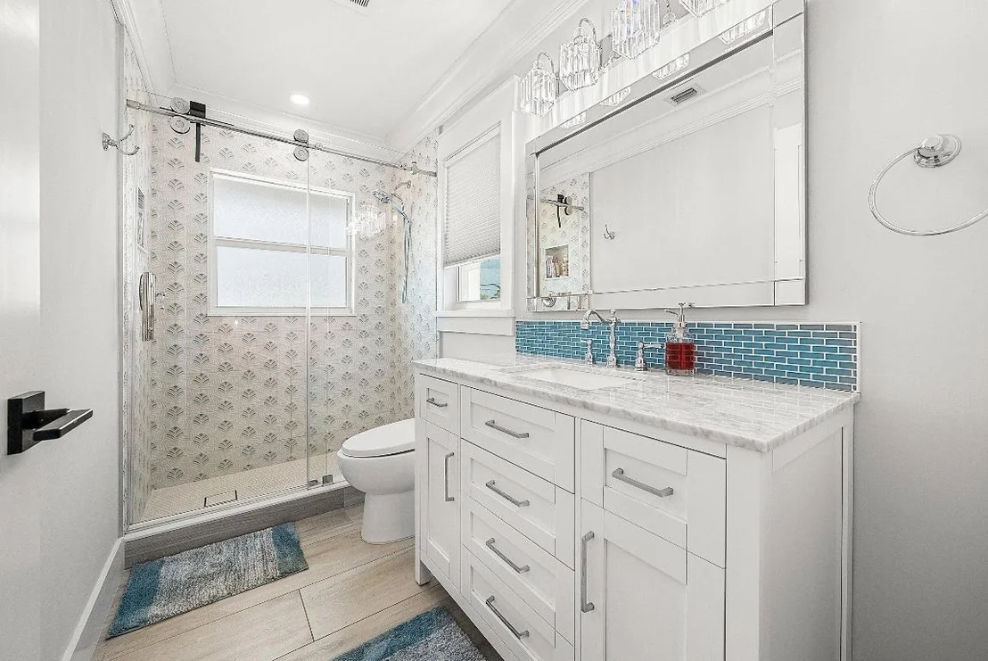Photo of 906 Dolphin Drive