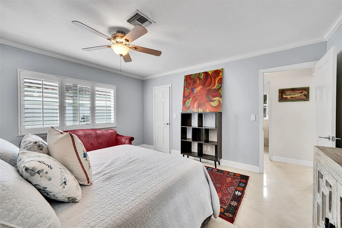 Photo of 340 SE 5th Avenue