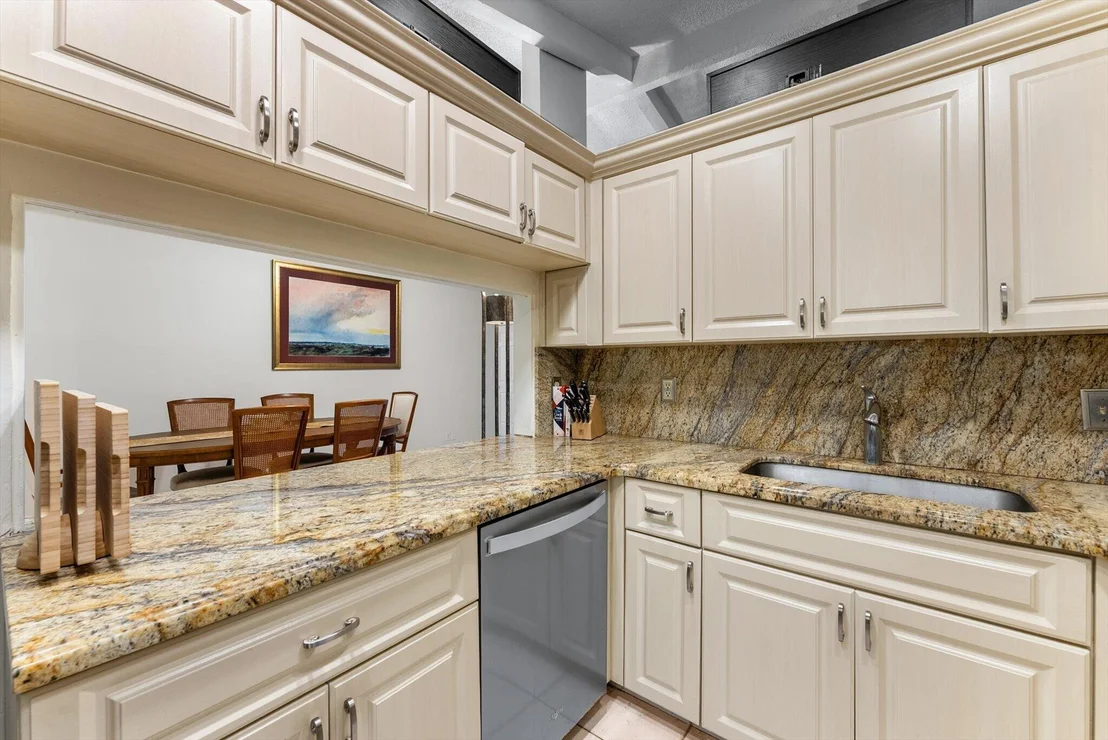 Photo of 6886 Tiburon Circle