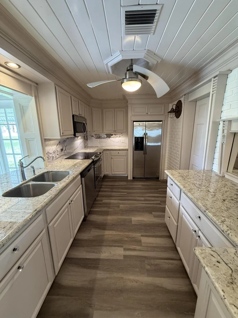 Photo of 105 NW 8TH Place