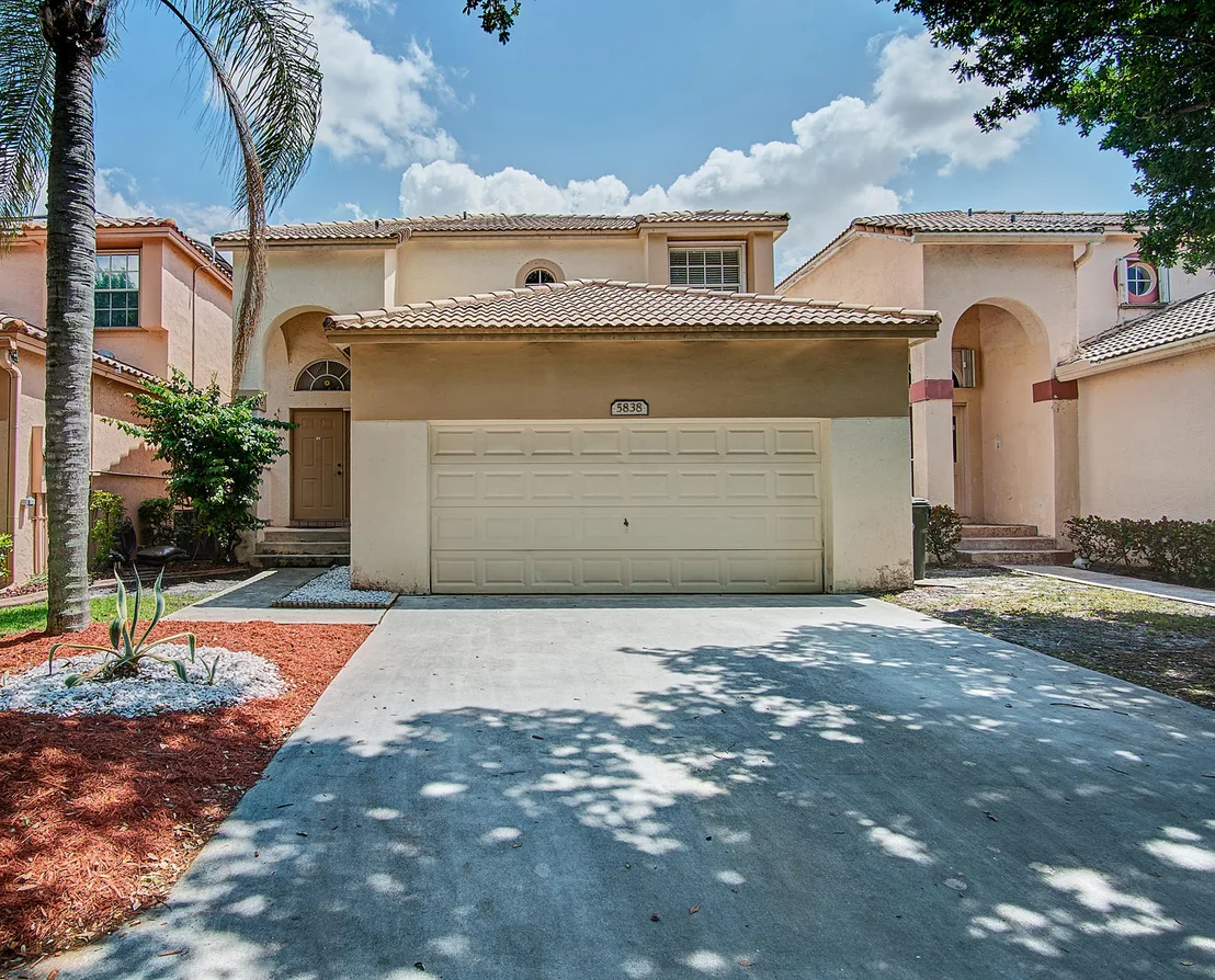 Photo of 5838 Eagle Cay Circle