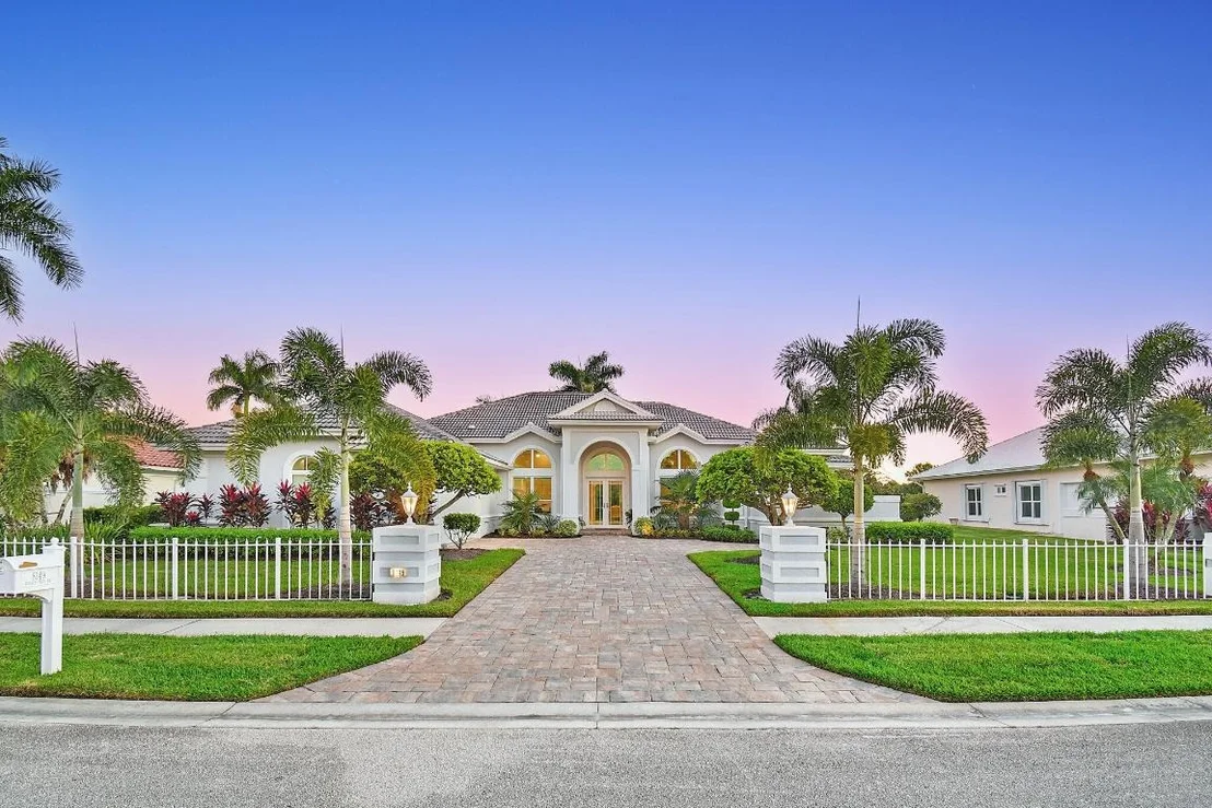 Photo of 8149 SE Double Tree Drive