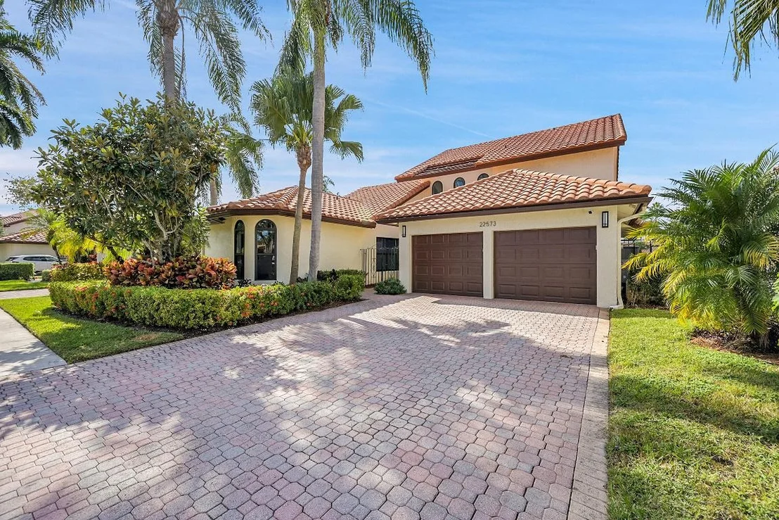 Photo of 22573 Esplanada Drive