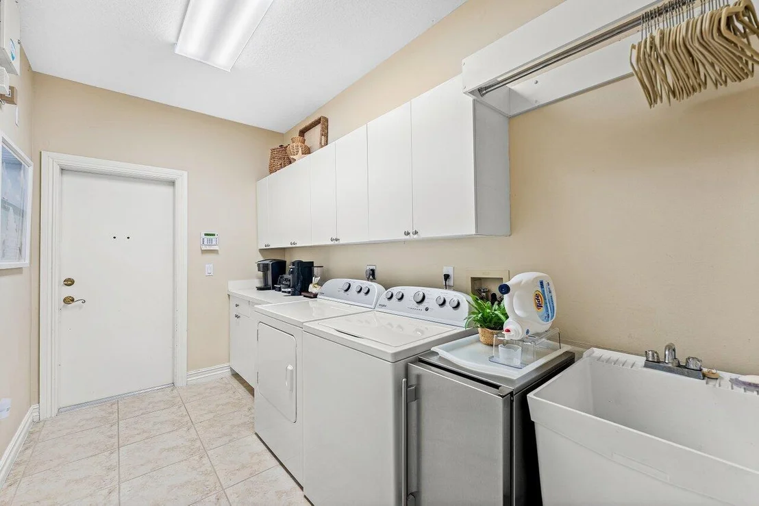 Photo of 5980 Our Robbies Road