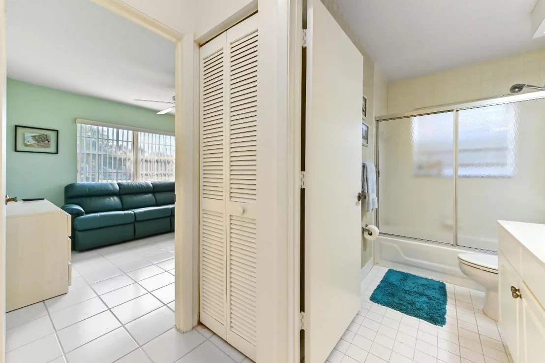 Photo of 8053 Clear Shores Circle