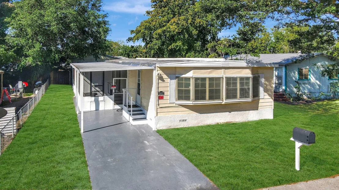Photo of 23017 Watergate Circle