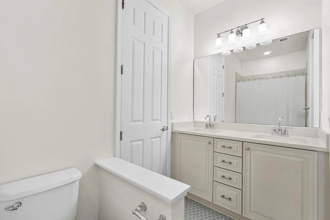 Photo of 2815 Sunbury Drive