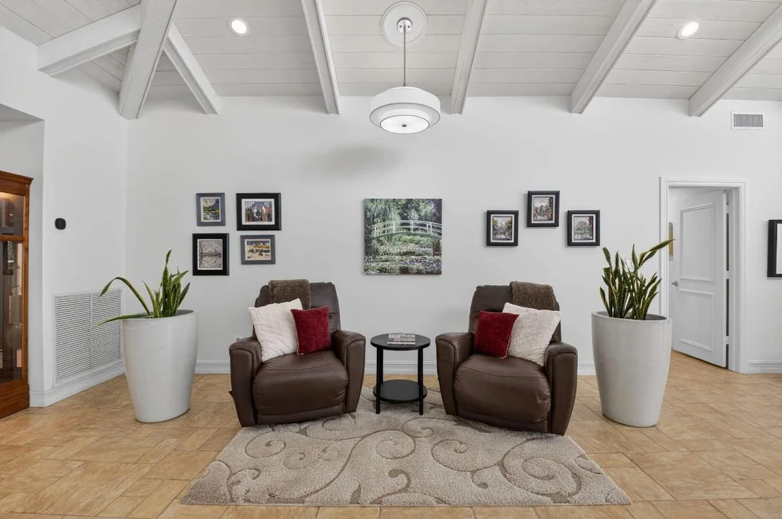 Photo of 4911 Pineview Circle