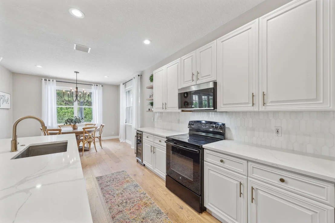Photo of 423 Meadowlark Drive