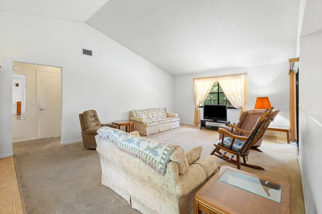 Photo of 15094 Timberlane Place