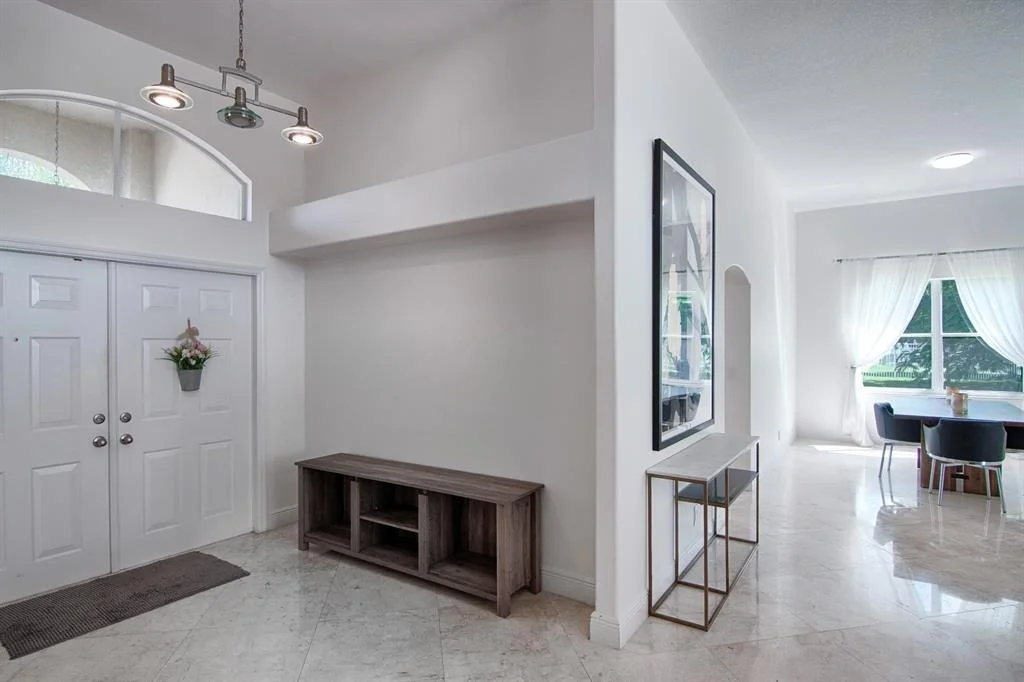 Photo of 6032 Indian Forest Circle