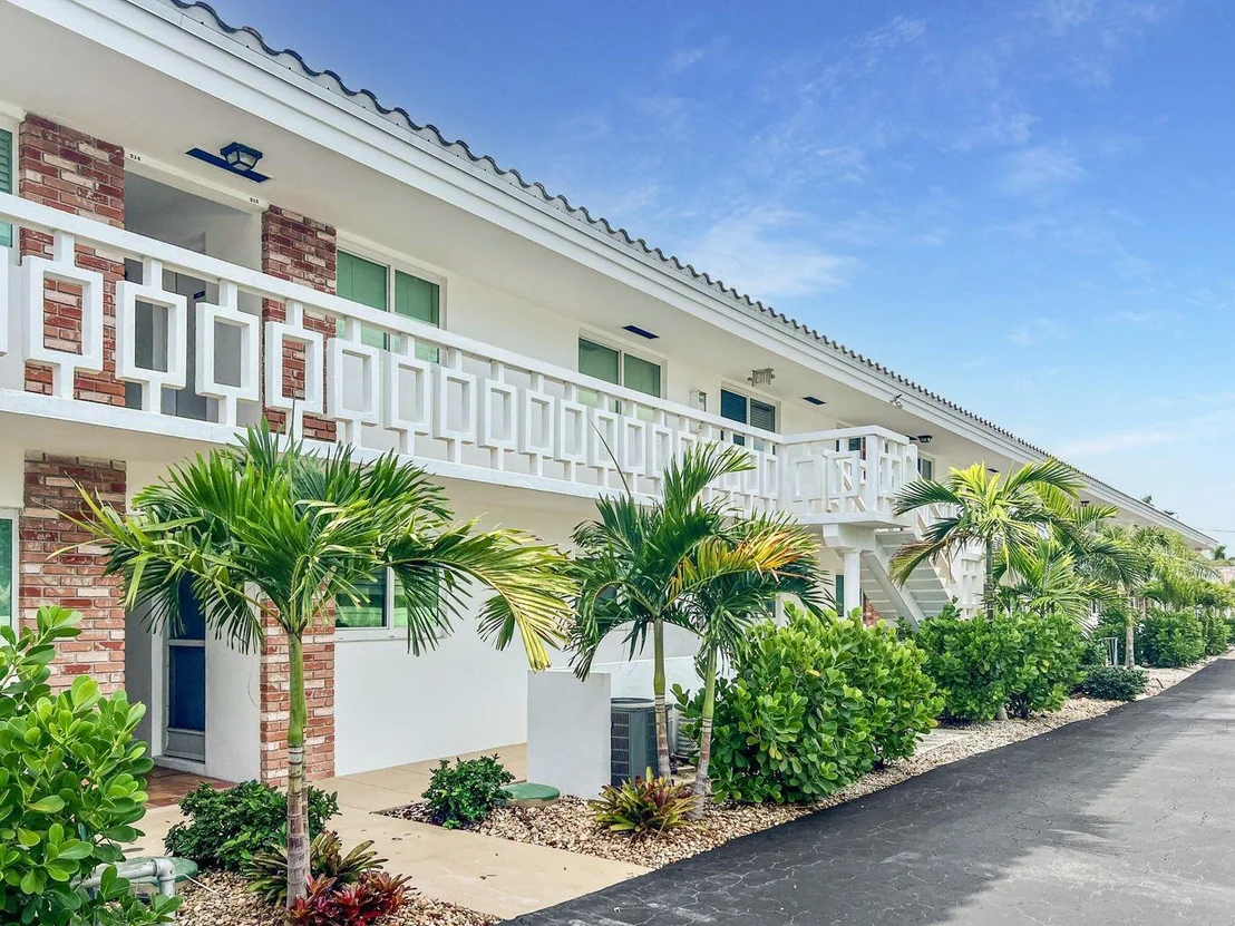 Photo of Unit 216 at 331 TEQUESTA Drive