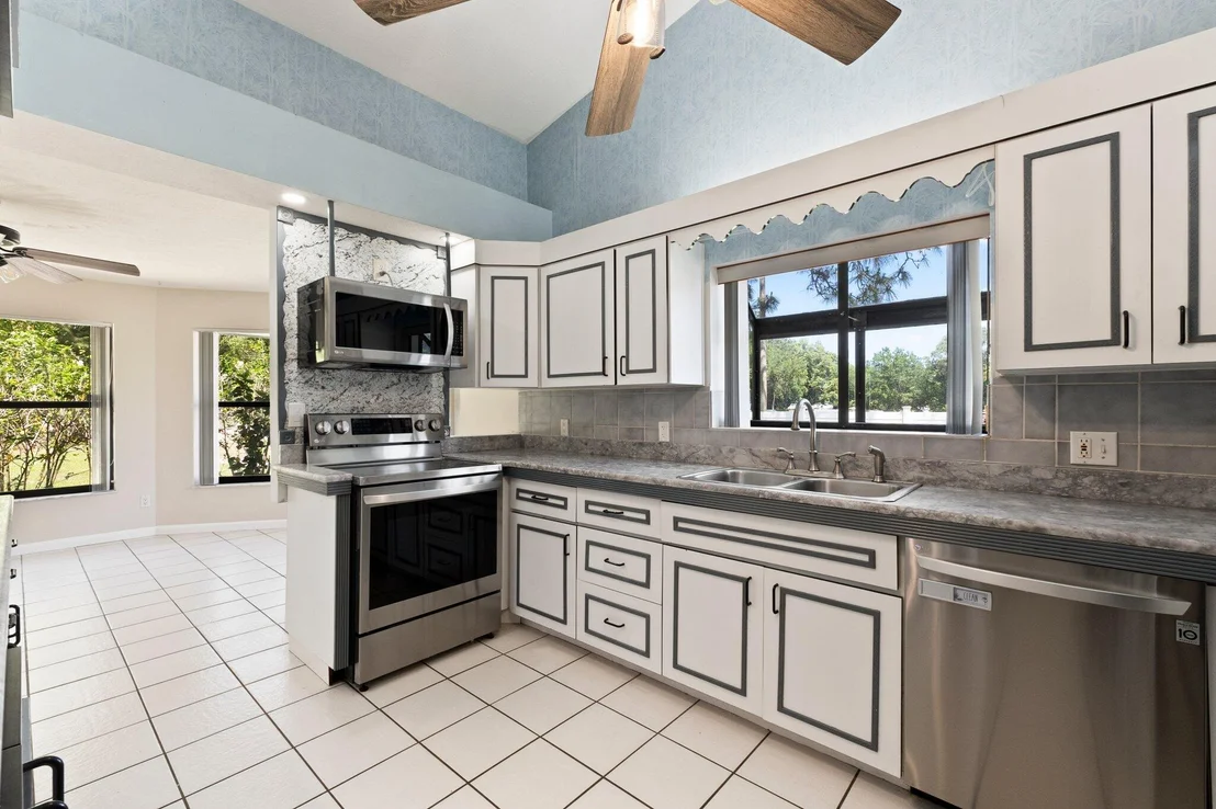 Photo of 5115 Silver Oak Drive
