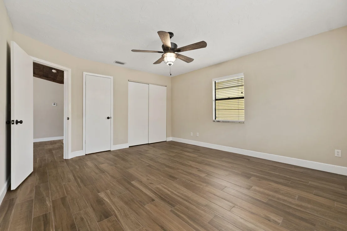 Photo of 3585 SE 8th Street