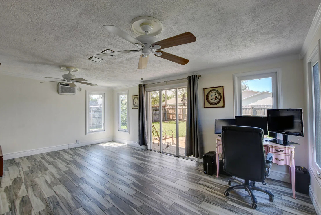 Photo of 3740 Brooklyn Lane