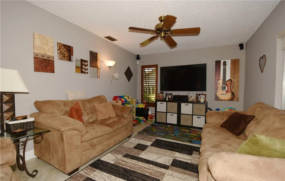 Photo of 562 NW 45th Way