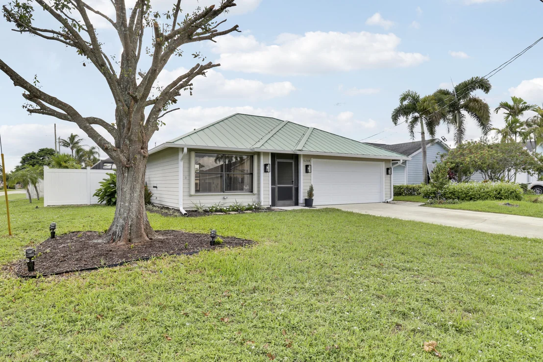 Photo of 6208 Michael Street