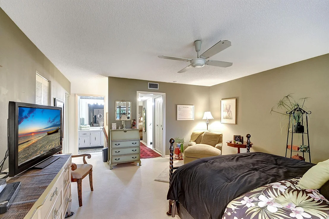 Photo of Unit B at 14295 Nesting Way