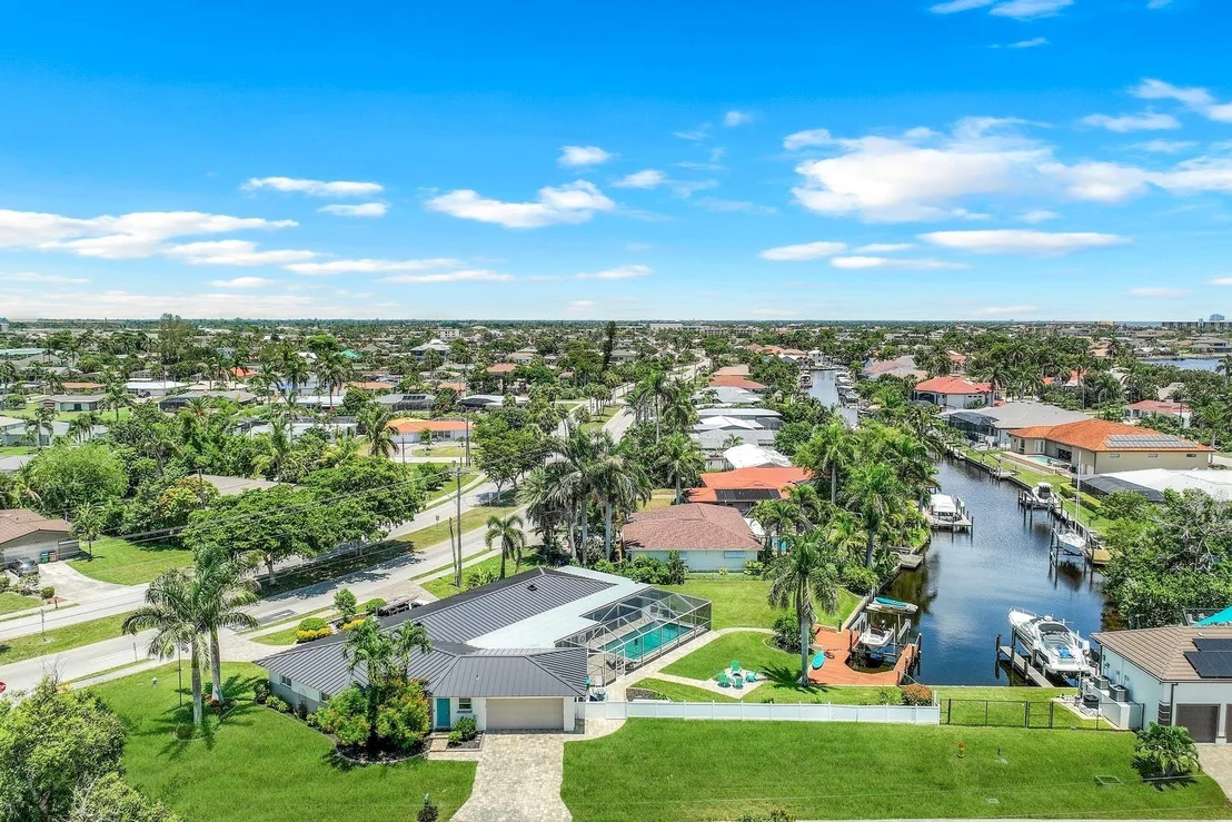 Photo of 5237 Del Prado Boulevard