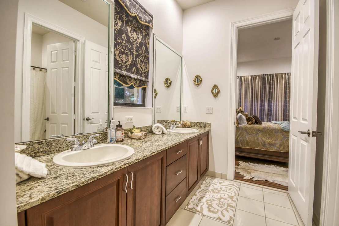 Photo of 3581 Collonade Drive